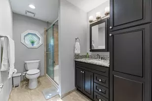 9 N Waverly Pl, Mount Prospect, IL 60056 - Photo 13