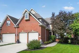 1212 Connamara Ct, Westmont, IL 60559 - Photo 1