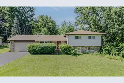 23313 W Hillcrest Drive, Lake Zurich, IL 60047 - Photo 1