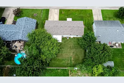 529 Marquis Avenue, Centralia, IL 62801 - Photo 7