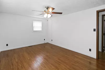 529 Marquis Avenue, Centralia, IL 62801 - Photo 15