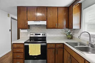 529 Marquis Ave, Centralia, IL 62801 - Photo 11
