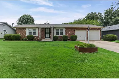 529 Marquis Avenue, Centralia, IL 62801 - Photo 3