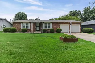 529 Marquis Ave, Centralia, IL 62801 - Photo 3