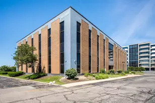 10700 W Higgins Rd, Rosemont, IL 60018 - Photo 1