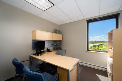10700 W Higgins Road #300, Rosemont, IL 60018 - Photo 11