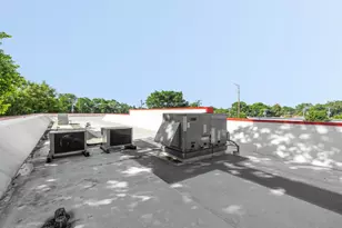 1605 S River Rd, Des Plaines, IL 60018 - Photo 25