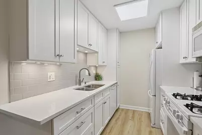 8427 W 99th Terrace #35-311, Palos Hills, IL 60465 - Photo 5
