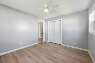 372 Clearmont Dr, Elk Grove Village, IL 60007 - Photo 17