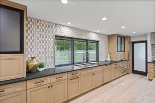 411 Woodland Ct, Glenview, IL 60025 - Photo 7