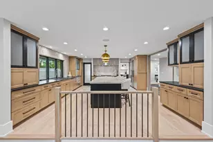 411 Woodland Ct, Glenview, IL 60025 - Photo 13