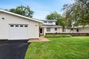 1125 Danvers Ct, Schaumburg, IL 60193 - Photo 1