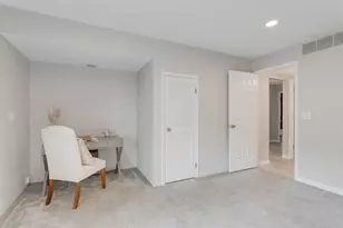 1125 Danvers Ct, Schaumburg, IL 60193 - Photo 17