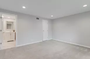 1125 Danvers Ct, Schaumburg, IL 60193 - Photo 25