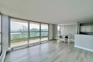 6730 S South Shore Dr, Chicago, IL 60649 - Photo 3