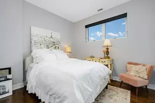 1446 W Cortez Ave, Chicago, IL 60642 - Photo 17
