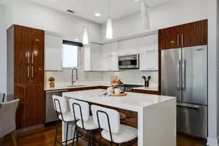 1446 W Cortez Ave, Chicago, IL 60642 - Photo 7