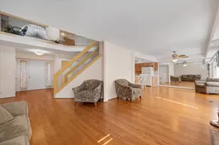 475 Sarah Ct, Wood Dale, IL 60191 - Photo 5