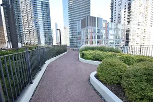 225 N Columbus Dr, Chicago, IL 60601 - Photo 21