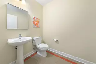 225 N Columbus Dr, Chicago, IL 60601 - Photo 13