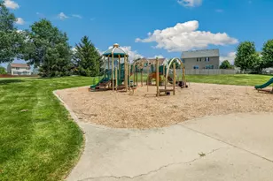 1805 Wildspring Pkwy, Joliet, IL 60431 - Photo 27