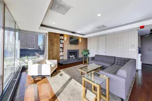 201 E Chestnut St, Chicago, IL 60611 - Photo 19