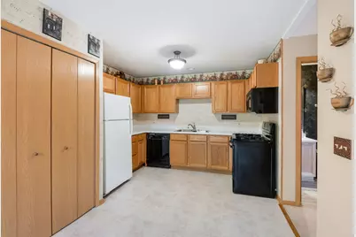 500 Westwood Court #d, Crystal Lake, IL 60014 - Photo 5