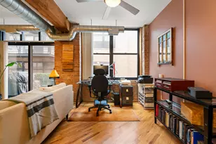 520 W Huron St, Chicago, IL 60654 - Photo 11