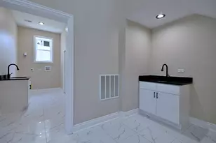 4859 W Hirsch St, Chicago, IL 60651 - Photo 47