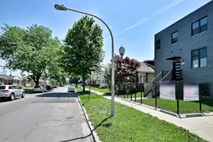 4859 W Hirsch St, Chicago, IL 60651 - Photo 45