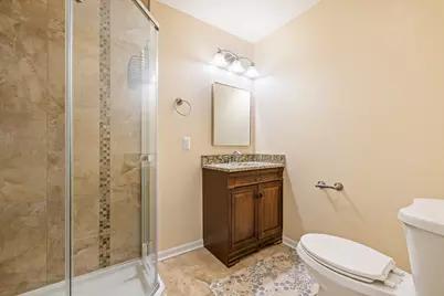 510 Nebraska Circle, Carol Stream, IL 60188 - Photo 17