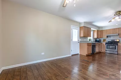 18226 W Big Oaks Road, Grayslake, IL 60030 - Photo 5