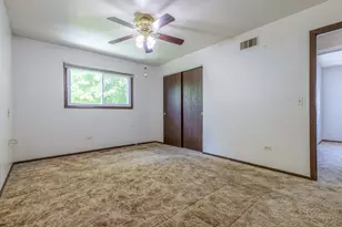 18226 W Big Oaks Rd, Grayslake, IL 60030 - Photo 15