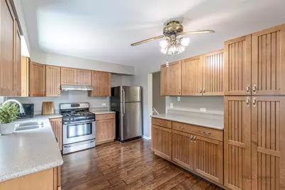 18226 W Big Oaks Road, Grayslake, IL 60030 - Photo 7