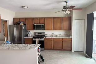 902 Summit Creek Dr, Shorewood, IL 60404 - Photo 5