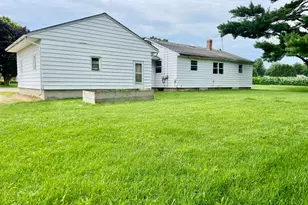308 W Logan St, Forreston, IL 61030 - Photo 15