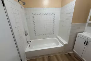 2249 S Gunderson Ave, Berwyn, IL 60402 - Photo 11