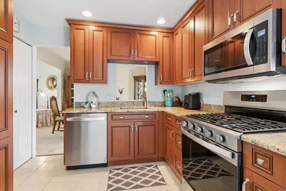 4062 N Newport Lane, Arlington Heights, IL 60004 - Photo 9