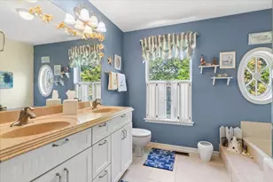 4062 N Newport Ln, Arlington Heights, IL 60004 - Photo 15