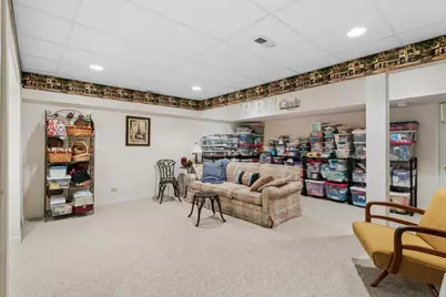 4062 N Newport Lane, Arlington Heights, IL 60004 - Photo 17