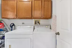 4062 N Newport Ln, Arlington Heights, IL 60004 - Photo 11