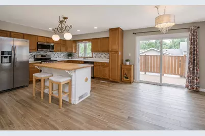 110 Oakwood Lane, Bartlett, IL 60103 - Photo 9