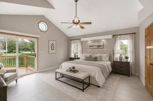 110 Oakwood Ln, Bartlett, IL 60103 - Photo 5