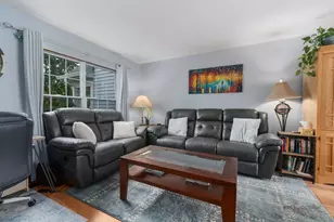 1123 Manchester Cir, Grayslake, IL 60030 - Photo 5