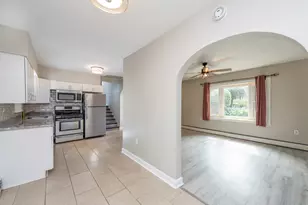 10081 W Pickford Ave, Beach Park, IL 60099 - Photo 9