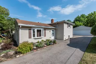 10081 W Pickford Ave, Beach Park, IL 60099 - Photo 1
