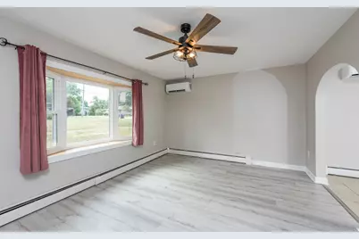 10081 W Pickford Avenue, Beach Park, IL 60099 - Photo 3
