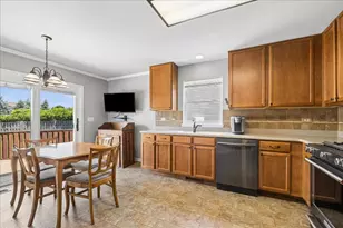 1950 Diamond Head Trail, Pingree Grove, IL 60140 - Photo 7
