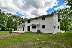 18878 Ridge Ln, Marengo, IL 60152 - Photo 5
