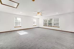 1001 Martingale Ln, Round Lake Beach, IL 60073 - Photo 15